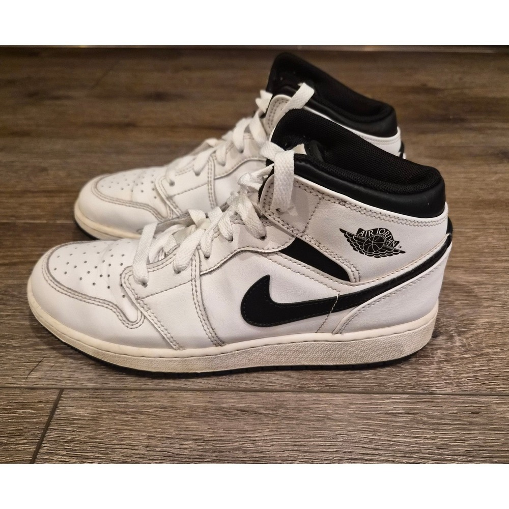 Nike Air Jordan 1 Mid White Black Sneakers Size 6.5 Youth